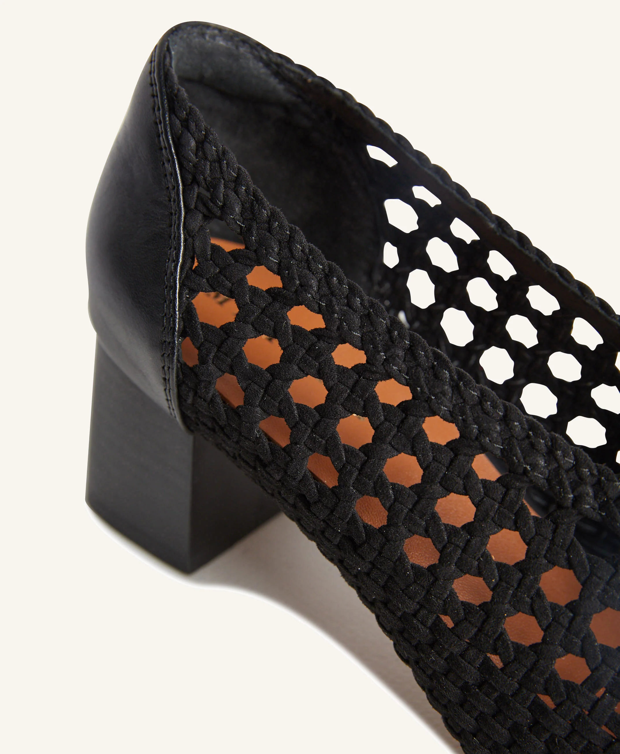 Danica Heel - Image 7
